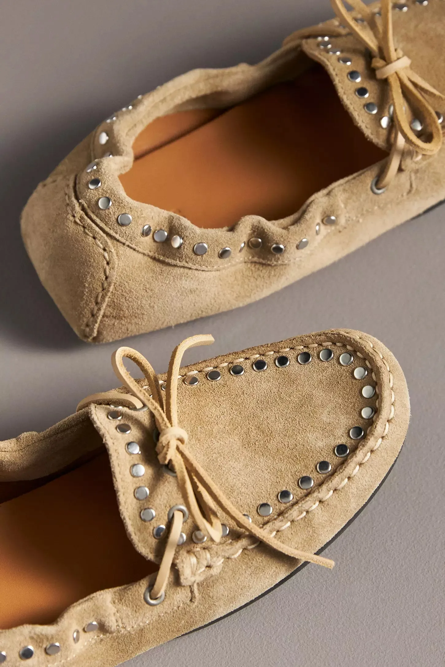 Alohas Calla suede studs loafers