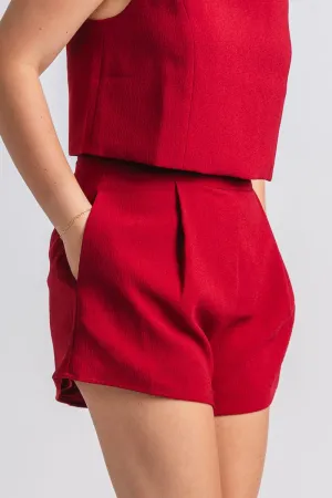 Crepe pleated shorts red wine