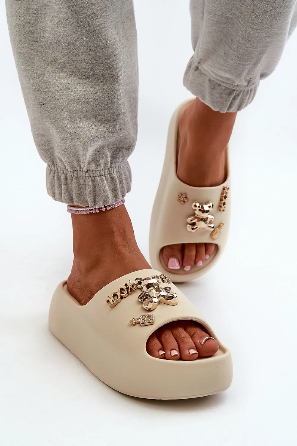 Flip-flops model 198600 Step in style