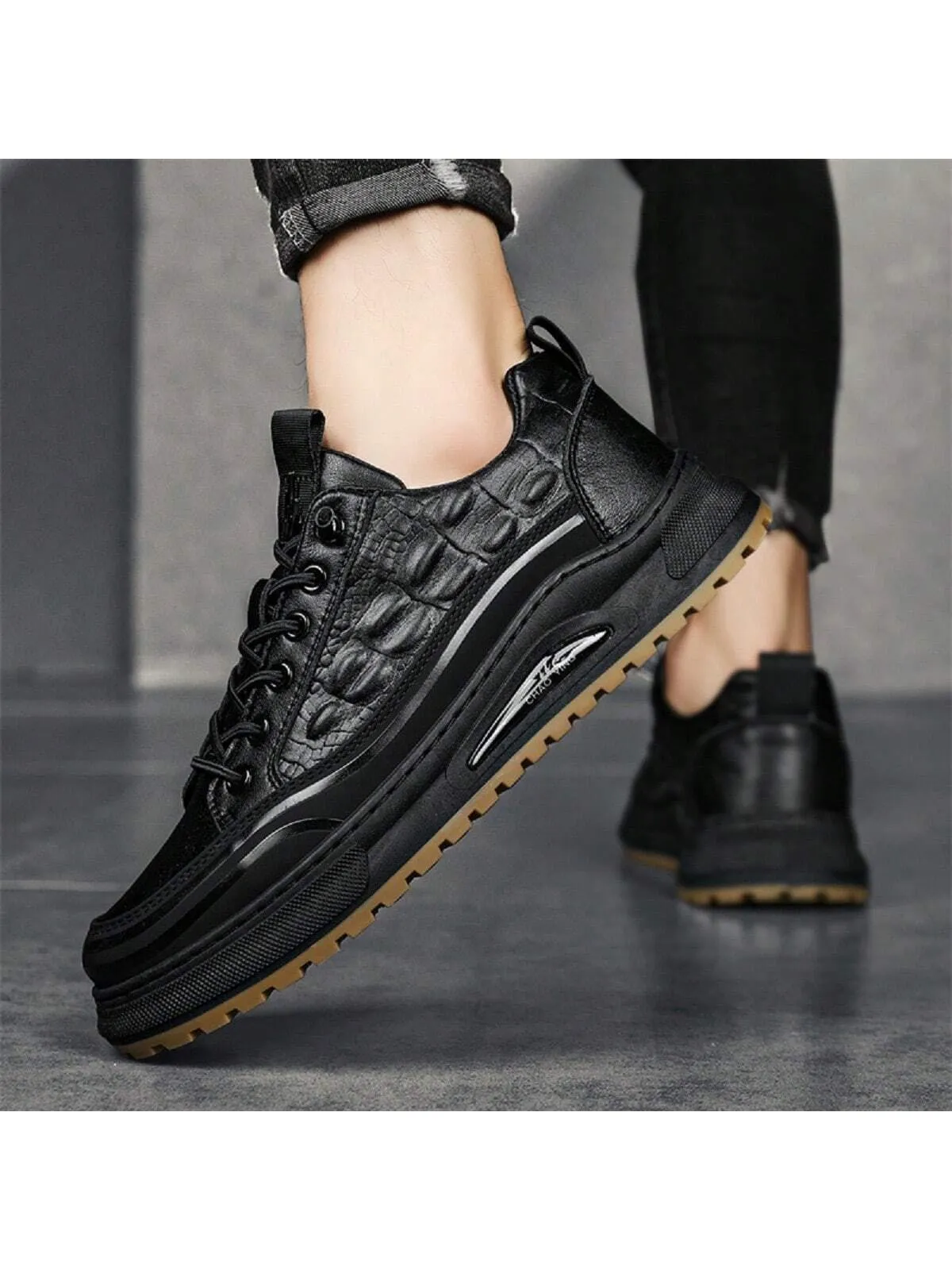 Men's Crocodile Pattern Casual Shoes