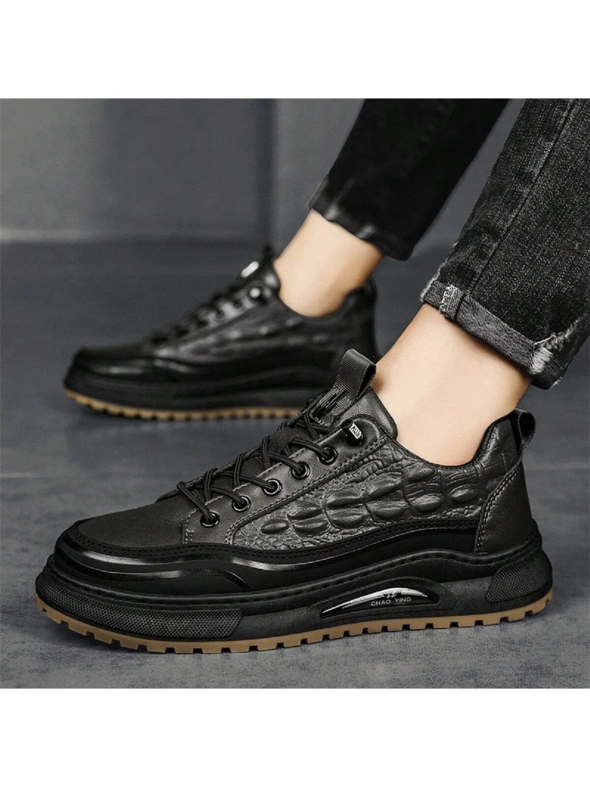 Men's Crocodile Pattern Casual Shoes