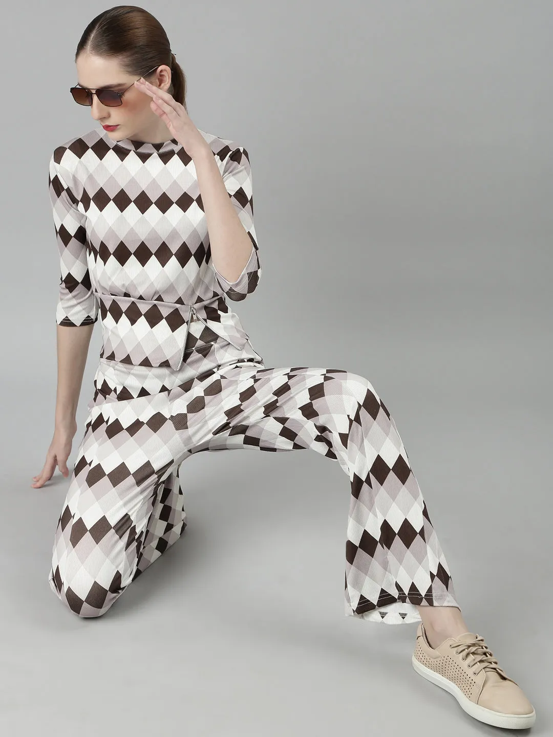 Women Brown Geometric Printed Round Neck Tracksuit